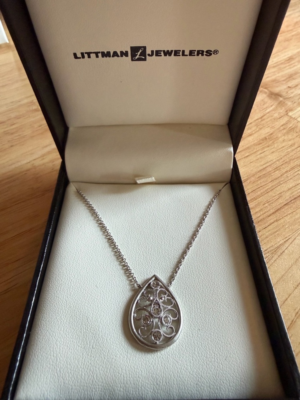Gabriel&Co Silver Teardrop Filigree Necklace - Silver